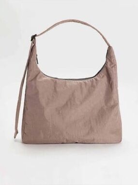 Baggu Nylon Shoulder Bag in Taupe
